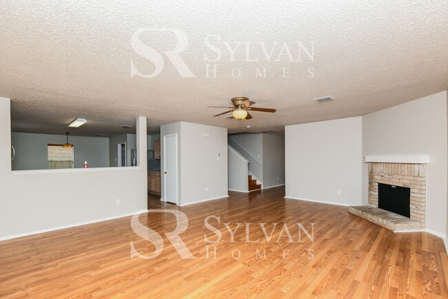 Photo - Large 4BR colonial with attached garage House