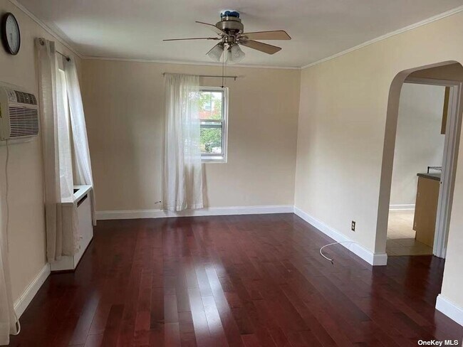 Building Photo - 254-15-254-75 75th Ave
