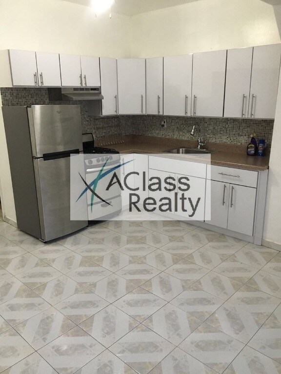 Foto principal - 3033 38th St