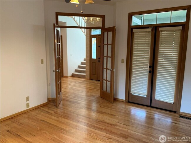 Foto del edificio - 4Bd/2.5Ba Sammamish Home