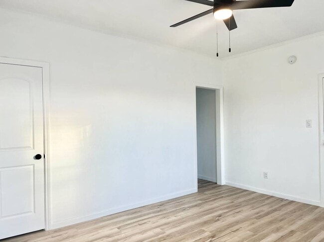 Foto del edificio - 3977 Rhoda Dr