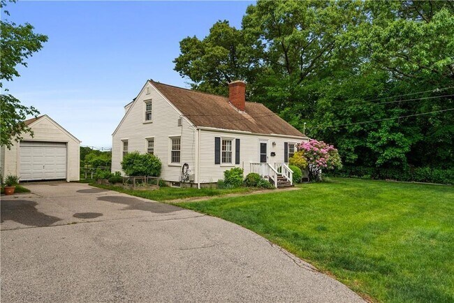 Foto del edificio - 27 1/2 Doro Pl