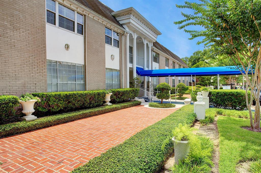 2701 Bellefontaine St Unit B23, Houston, TX 77025 Condo for Rent in