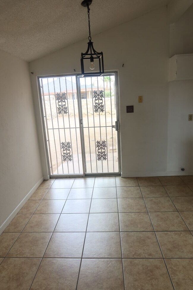 Building Photo - 1582 Diego Rivera Dr
