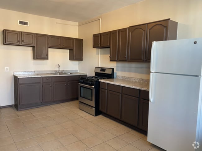 Building Photo - 4138 S Archer Ave