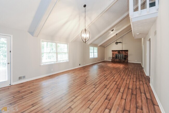 Building Photo - 4381 Hardwood Cir SW
