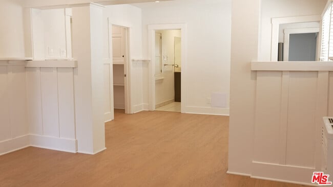 Foto del edificio - 843 N Coronado St