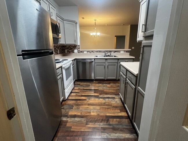 Building Photo - 16324 Redstone Mountain Ln