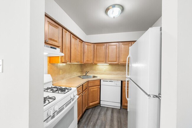 Foto del edificio - Welcome to The Yorklyn Apartments and Town...