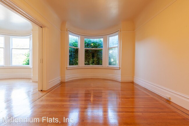 Building Photo - 3 br, 1 bath House - 363 Grove St