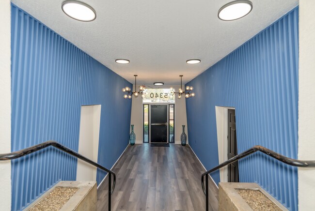 Foto del edificio - The Ambassador  The Ambassador  The Ambassador  The Ambassador