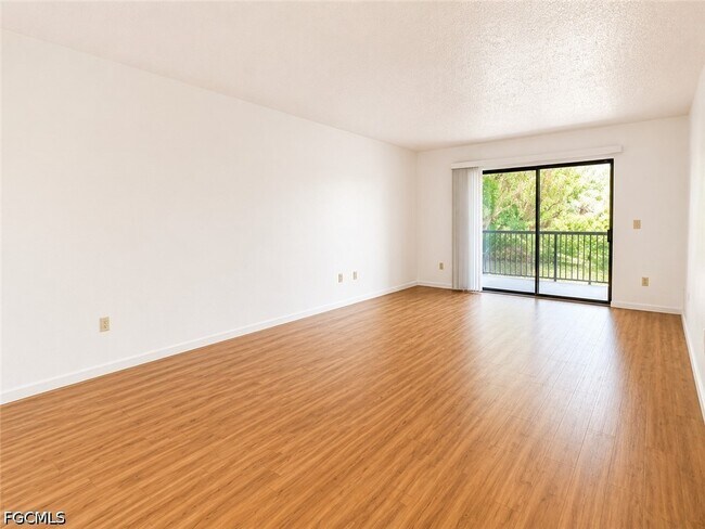 Building Photo - 4440 Orchid Blvd