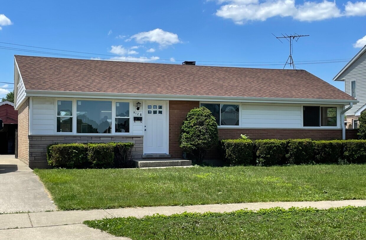 Foto principal - 9128 Pembroke Ln