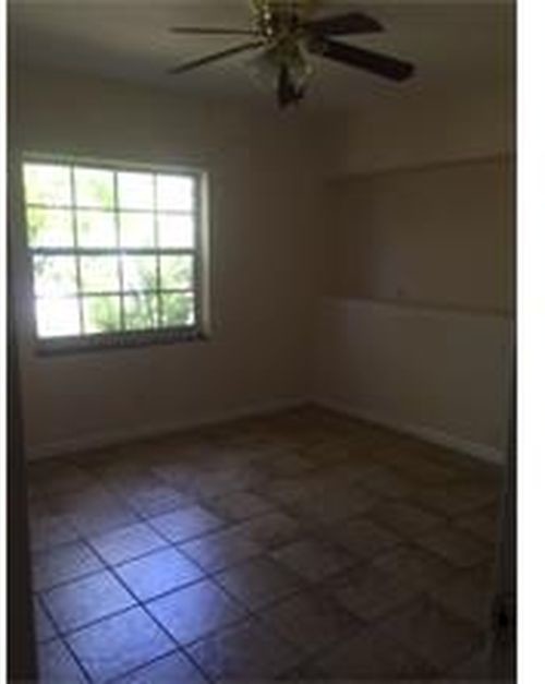 952 NE 111th St, Biscayne Park, FL 33161 House Rental in Biscayne