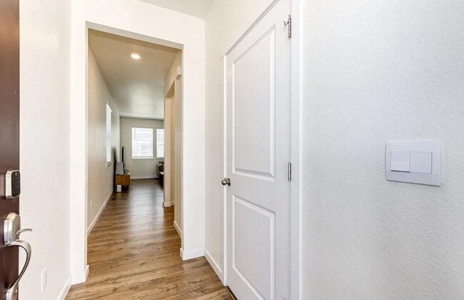 Building Photo - Beautiful 4-Bedroom, 2.5-Bath Retreat in Bennett. 2 Car Garage! Fenced in Back Yard!