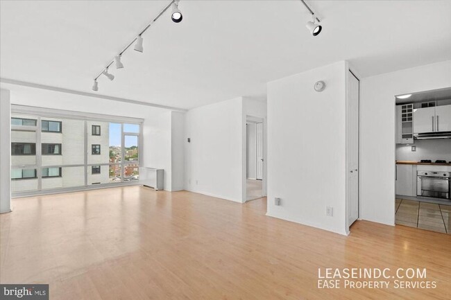 Building Photo - 1545 18th St NW