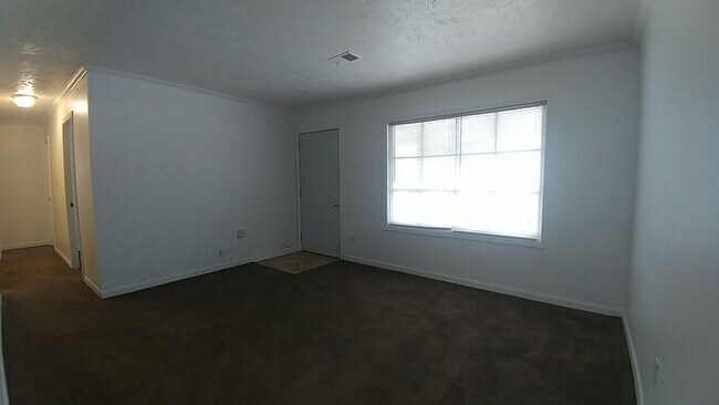 Building Photo - 3654 Beasley Dr