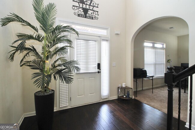 Foto del edificio - 529 Harmony Way