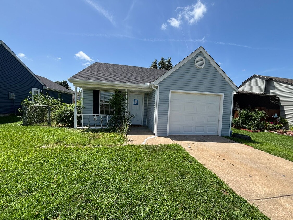 Primary Photo - Adorable 2-Bedroom, 2-Bathroom Single Fami...