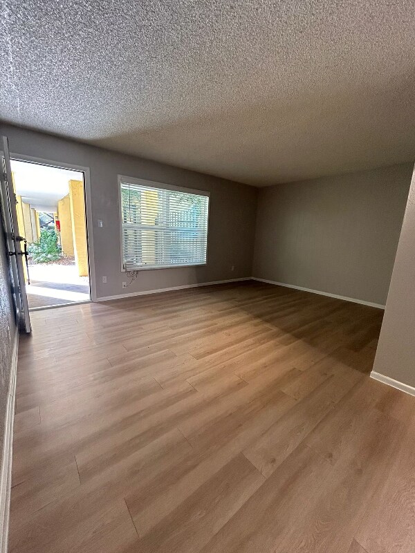 Foto del edificio - 1345 S Kolb Rd