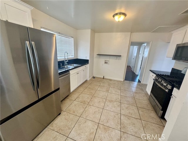 Foto del edificio - 1056 W 25th St