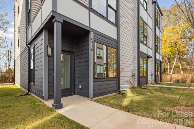 Building Photo - 4532 Radler Ct