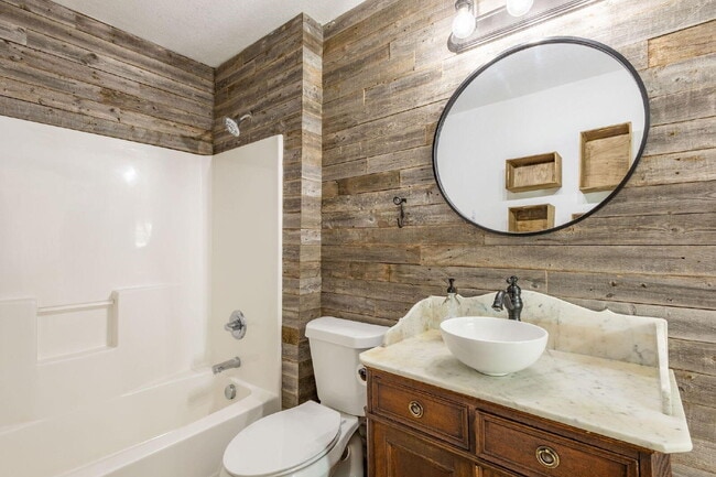 Foto del edificio - Charming 3 bedroom 2 bath!