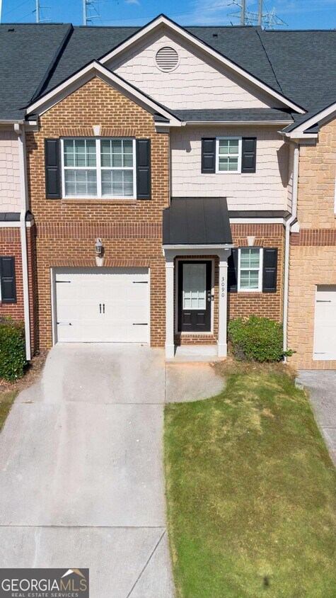 Foto principal - 3090 Branham Dr