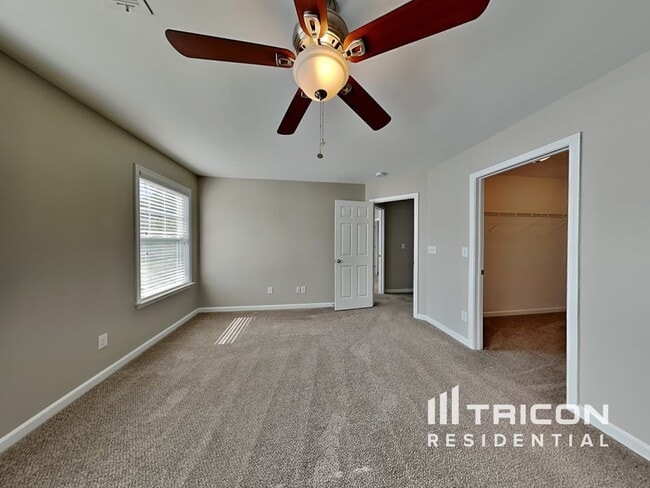 Building Photo - 10204 Daniel Dwayne Dr