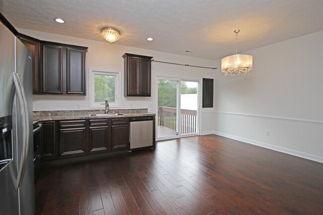 Foto del edificio - 186 Cedar Point Ln