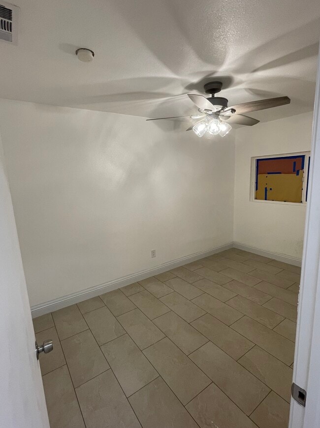 Foto del edificio - 7561 Guthrie St