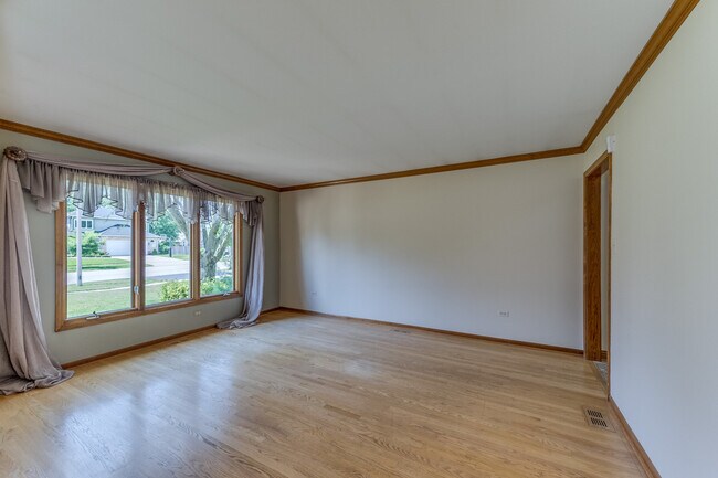 Building Photo - 2316 Gleneagles Dr