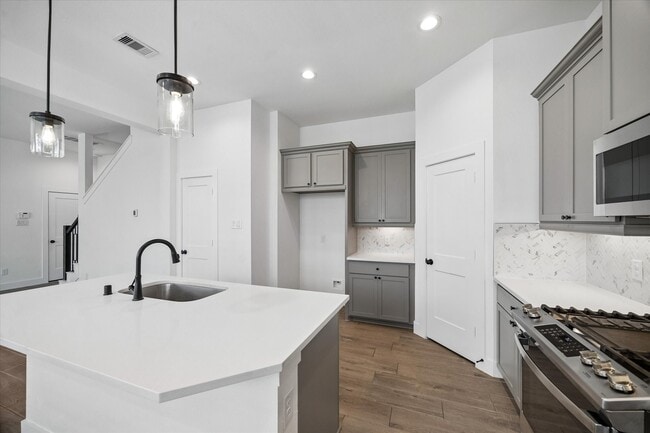Building Photo - 12946 Rio Mariano Ln