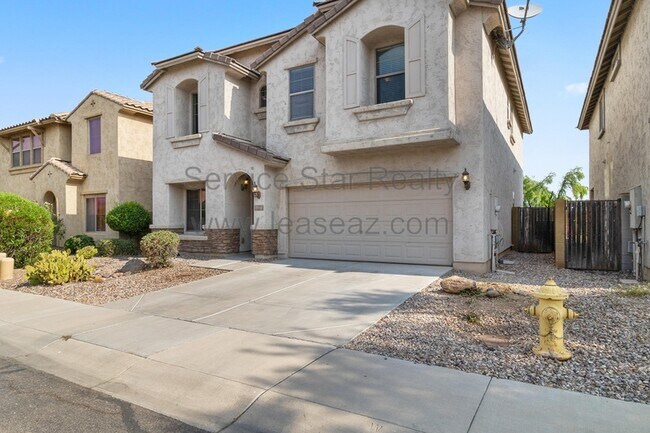 Building Photo - 2046 W Davis Rd
