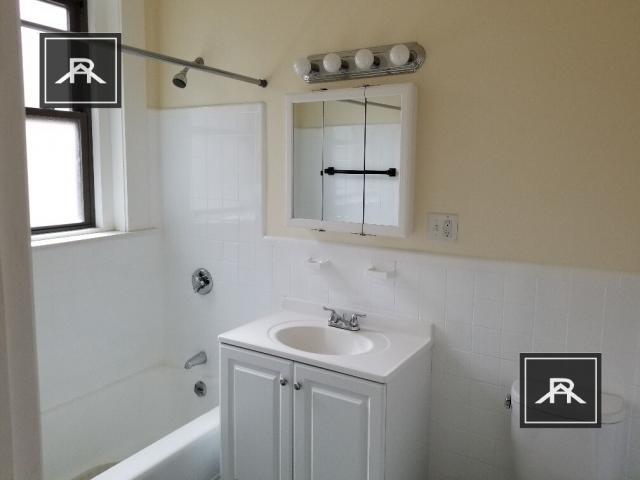 Foto del edificio - 2 bedroom in Brookline MA 02446