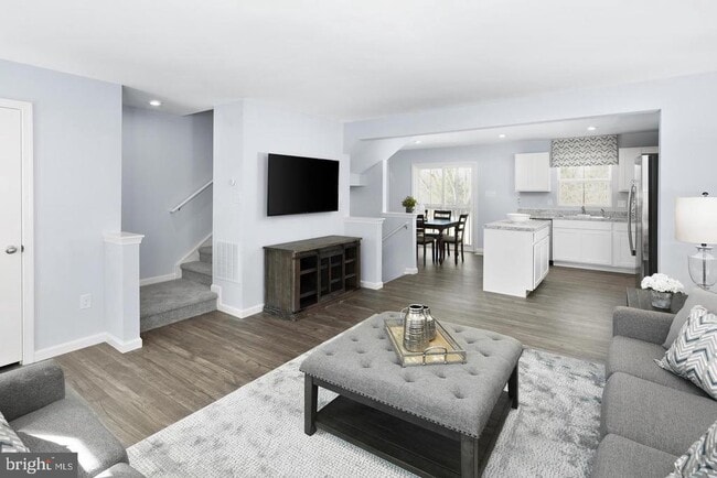 Building Photo - 601 Yellow Bill Ln