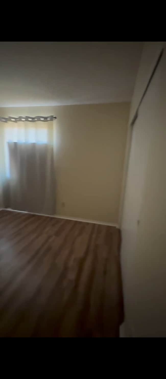 Foto del edificio - 853 Harper Ct
