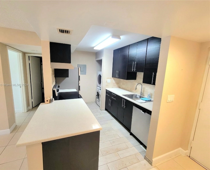 Photo - 210 Lakeview Dr