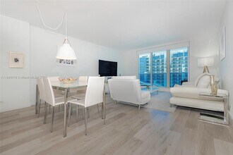 Building Photo - 2301 Collins Ave