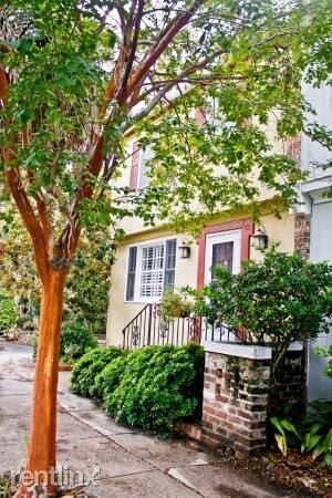 Building Photo - 3 br, 1.5 bath Townhome - 170 Queen Street