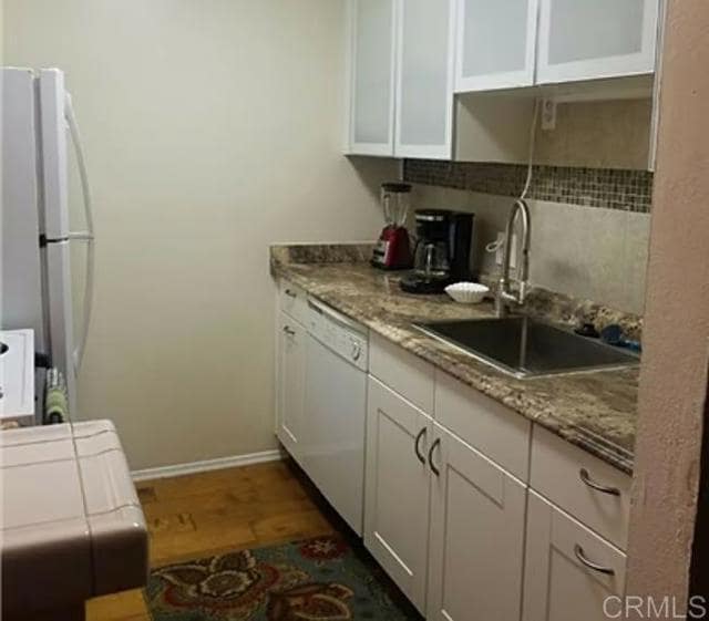 Building Photo - 6202 Friars Rd