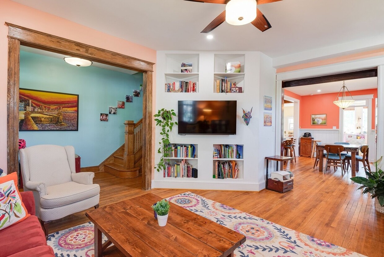 Foto principal - Unbeatable Family Home in the City w/ Park...