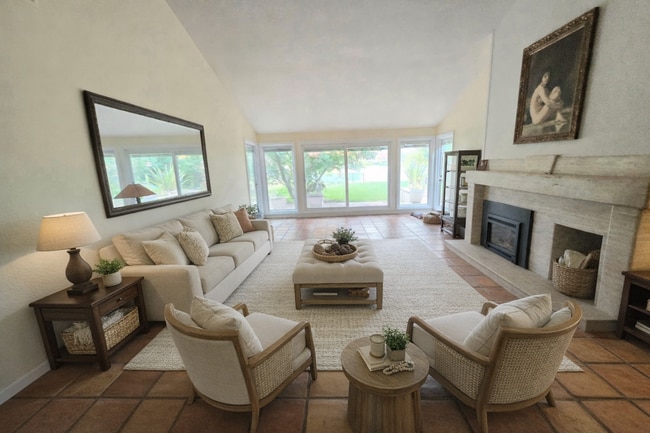 Building Photo - 1118 Marina Cir