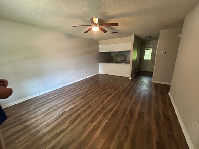 Foto del edificio - Landview Drive ABCD