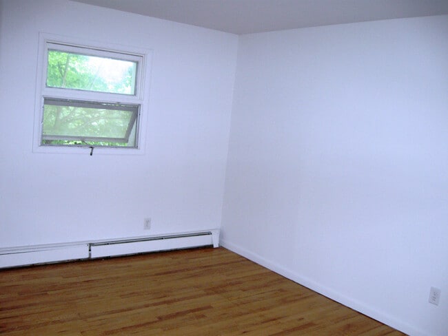 Foto del edificio - 12 Arbor Hill Drive