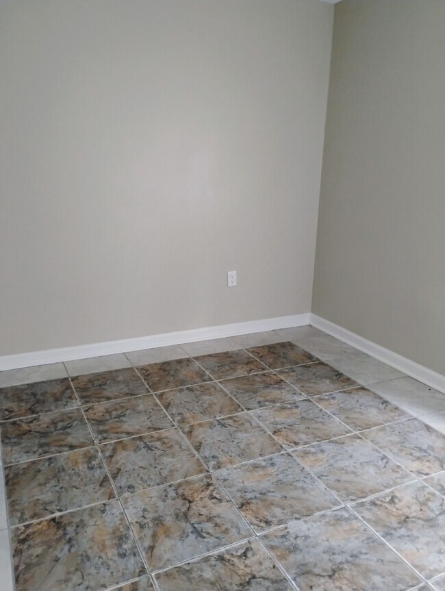 Foto del edificio - 5071 Baker Blvd