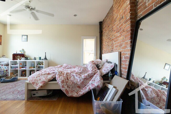 Foto del edificio - Amazing 5 bed 3 bath in Brighton.... Don't miss out!!