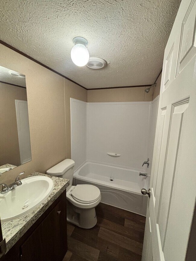 Foto del edificio - 49 Crooked Fork Ln