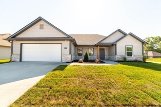 Building Photo - 2124 Brengman Dr