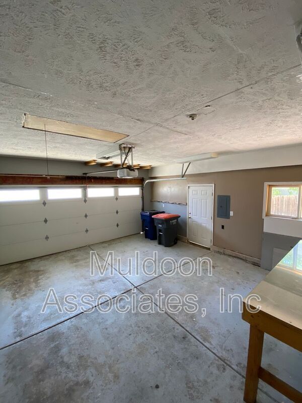 Foto del edificio - 4184 Coolwater Dr